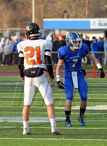 Thumbnail 3 in Southington vs. Ridgefield (CIAC Class LL Semifinal) photogallery.
