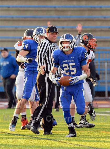 Thumbnail 1 in Southington vs. Ridgefield (CIAC Class LL Semifinal) photogallery.