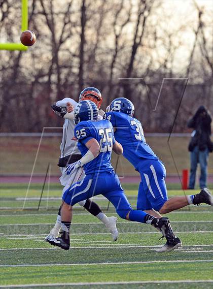 Thumbnail 2 in Southington vs. Ridgefield (CIAC Class LL Semifinal) photogallery.