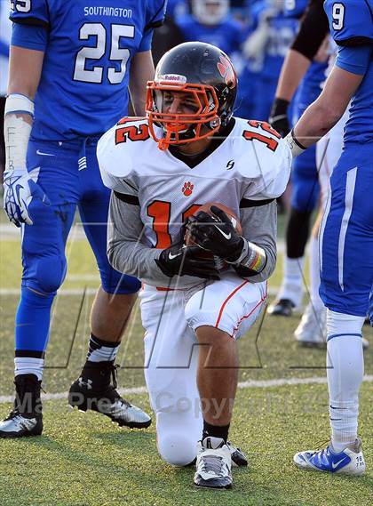 Thumbnail 2 in Southington vs. Ridgefield (CIAC Class LL Semifinal) photogallery.