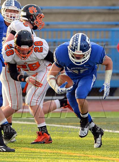 Thumbnail 2 in Southington vs. Ridgefield (CIAC Class LL Semifinal) photogallery.