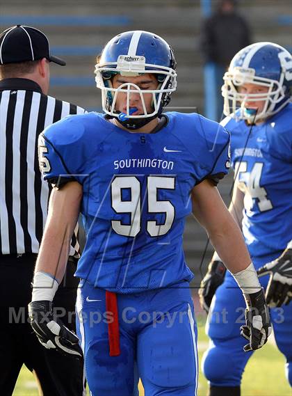 Thumbnail 2 in Southington vs. Ridgefield (CIAC Class LL Semifinal) photogallery.