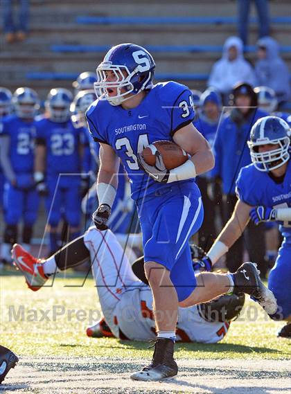 Thumbnail 1 in Southington vs. Ridgefield (CIAC Class LL Semifinal) photogallery.