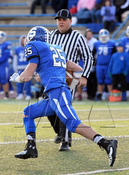 Thumbnail 2 in Southington vs. Ridgefield (CIAC Class LL Semifinal) photogallery.
