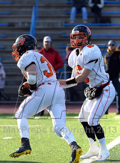 Thumbnail 2 in Southington vs. Ridgefield (CIAC Class LL Semifinal) photogallery.