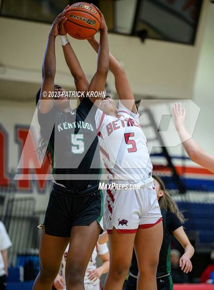 Thumbnail 2 in Bethel vs Kentwood (T-Town Tournament) photogallery.