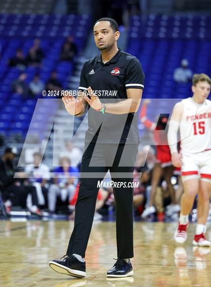Thumbnail 1 in Ponder vs. Hitchcock (UIL 3A Basketball Final) photogallery.