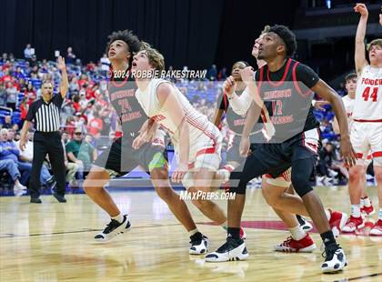 Thumbnail 2 in Ponder vs. Hitchcock (UIL 3A Basketball Final) photogallery.