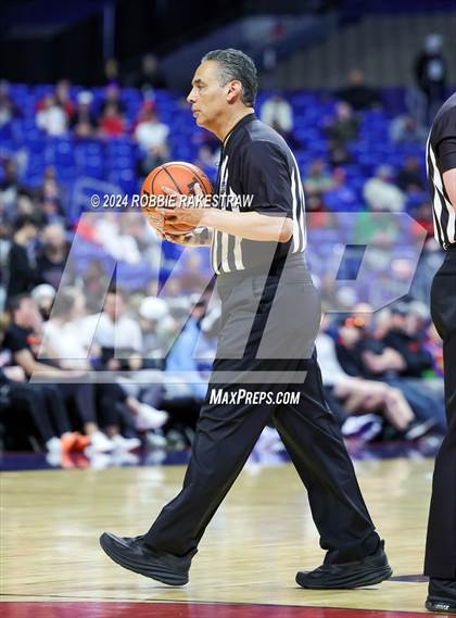 Thumbnail 2 in Ponder vs. Hitchcock (UIL 3A Basketball Final) photogallery.