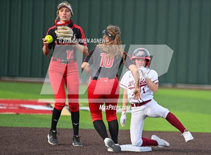 Thumbnail 2 in Cypress Woods vs Langham Creek photogallery.