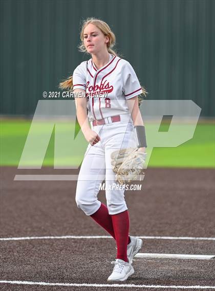 Thumbnail 3 in Cypress Woods vs Langham Creek photogallery.