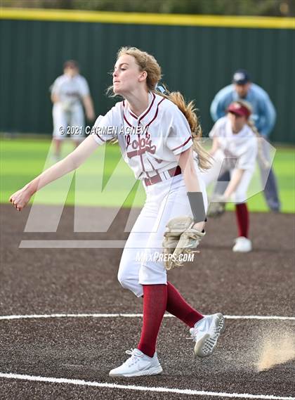 Thumbnail 3 in Cypress Woods vs Langham Creek photogallery.