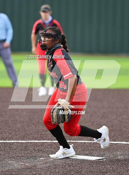 Thumbnail 3 in Cypress Woods vs Langham Creek photogallery.