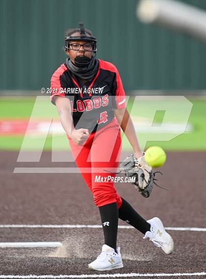 Thumbnail 2 in Cypress Woods vs Langham Creek photogallery.