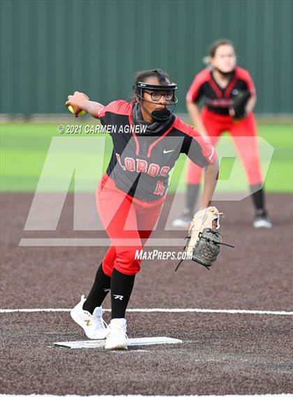 Thumbnail 3 in Cypress Woods vs Langham Creek photogallery.