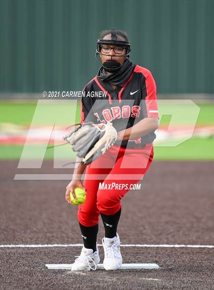 Thumbnail 2 in Cypress Woods vs Langham Creek photogallery.