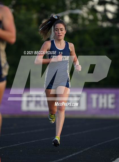 Thumbnail 2 in Ballantyne Annual Twilight 3200 Distance Meet photogallery.