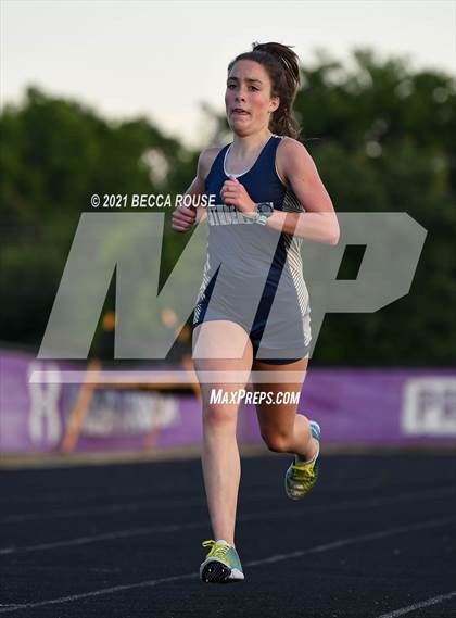 Thumbnail 2 in Ballantyne Annual Twilight 3200 Distance Meet photogallery.