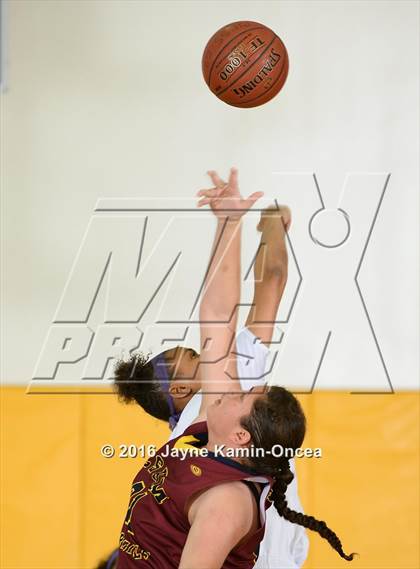 Thumbnail 3 in Cantwell-Sacred Heart vs. St. Anthony (CIF SS 4A Final) photogallery.