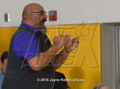 Thumbnail 3 in Cantwell-Sacred Heart vs. St. Anthony (CIF SS 4A Final) photogallery.