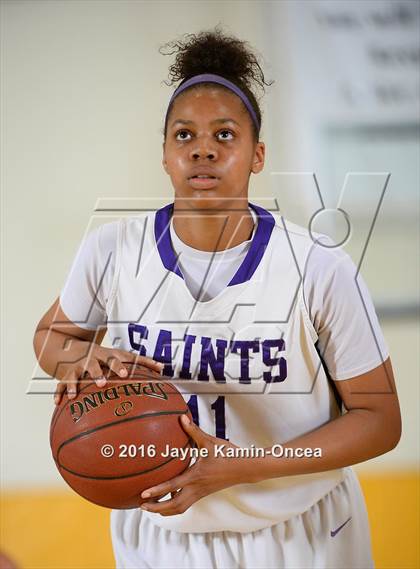 Thumbnail 2 in Cantwell-Sacred Heart vs. St. Anthony (CIF SS 4A Final) photogallery.