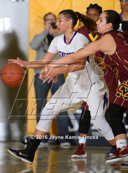 Thumbnail 2 in Cantwell-Sacred Heart vs. St. Anthony (CIF SS 4A Final) photogallery.