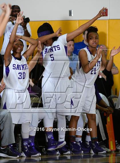 Thumbnail 2 in Cantwell-Sacred Heart vs. St. Anthony (CIF SS 4A Final) photogallery.