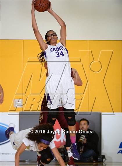 Thumbnail 3 in Cantwell-Sacred Heart vs. St. Anthony (CIF SS 4A Final) photogallery.
