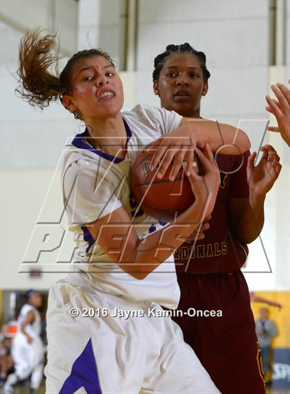 Thumbnail 2 in Cantwell-Sacred Heart vs. St. Anthony (CIF SS 4A Final) photogallery.