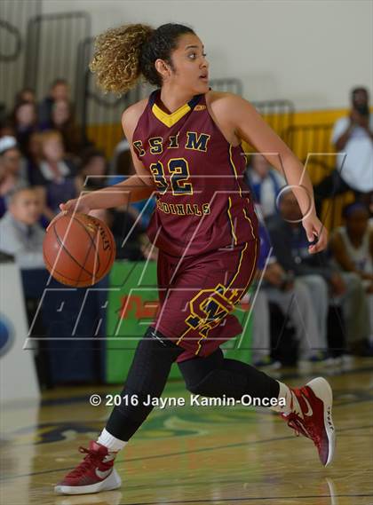 Thumbnail 3 in Cantwell-Sacred Heart vs. St. Anthony (CIF SS 4A Final) photogallery.
