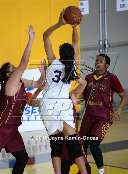 Thumbnail 2 in Cantwell-Sacred Heart vs. St. Anthony (CIF SS 4A Final) photogallery.