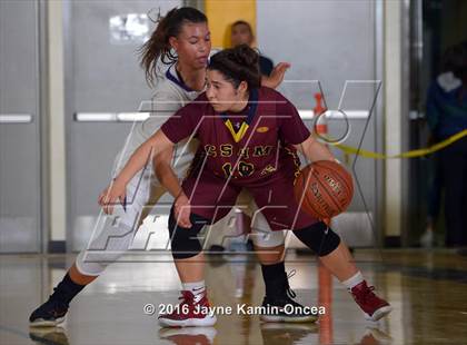 Thumbnail 2 in Cantwell-Sacred Heart vs. St. Anthony (CIF SS 4A Final) photogallery.
