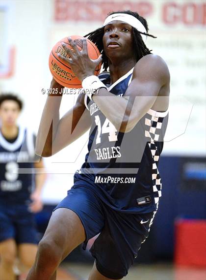 Thumbnail 2 in Dream City Christian National vs Socal Academy photogallery.