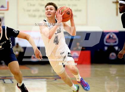 Thumbnail 3 in Dream City Christian National vs Socal Academy photogallery.