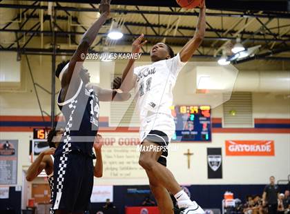 Thumbnail 2 in Dream City Christian National vs Socal Academy photogallery.