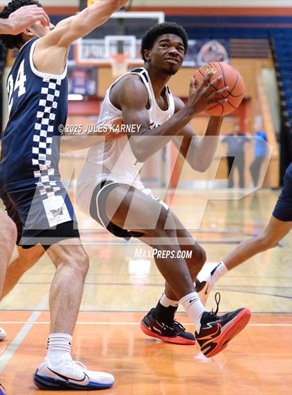 Thumbnail 1 in Dream City Christian National vs Socal Academy photogallery.