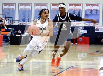 Thumbnail 2 in Dream City Christian National vs Socal Academy photogallery.