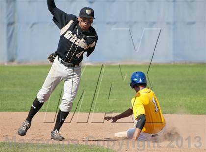 Thumbnail 1 in Golden Valley vs. Valencia photogallery.
