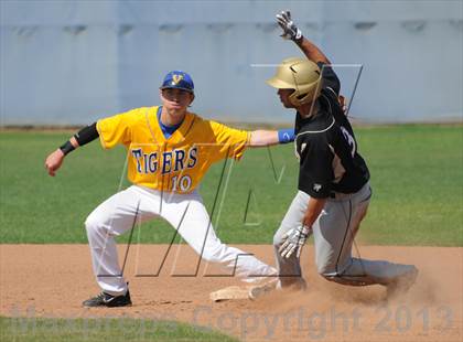 Thumbnail 3 in Golden Valley vs. Valencia photogallery.
