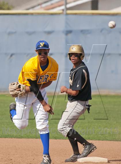 Thumbnail 2 in Golden Valley vs. Valencia photogallery.