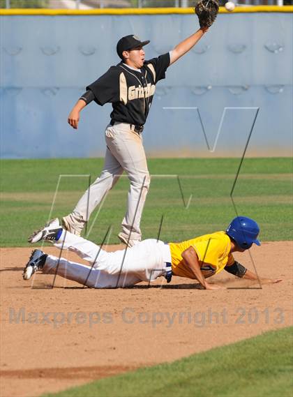 Thumbnail 3 in Golden Valley vs. Valencia photogallery.