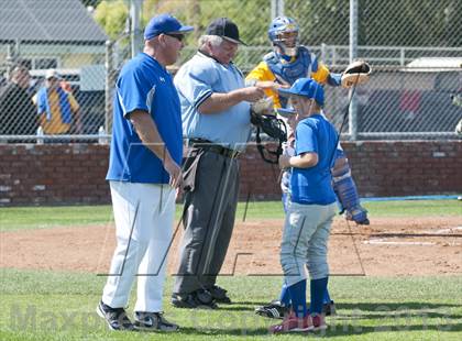 Thumbnail 2 in Golden Valley vs. Valencia photogallery.