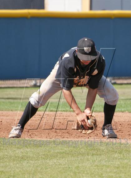 Thumbnail 1 in Golden Valley vs. Valencia photogallery.