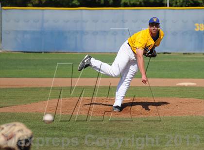 Thumbnail 1 in Golden Valley vs. Valencia photogallery.