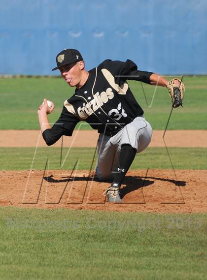 Thumbnail 3 in Golden Valley vs. Valencia photogallery.
