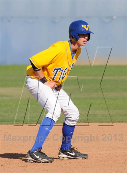 Thumbnail 3 in Golden Valley vs. Valencia photogallery.