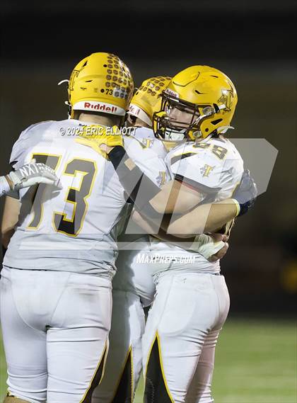 Thumbnail 3 in Titusville vs Sharon (PIAA D10 3A Semifinal) photogallery.