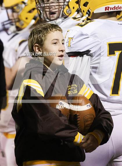Thumbnail 3 in Titusville vs Sharon (PIAA D10 3A Semifinal) photogallery.