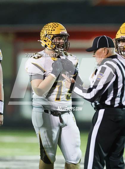Thumbnail 2 in Titusville vs Sharon (PIAA D10 3A Semifinal) photogallery.