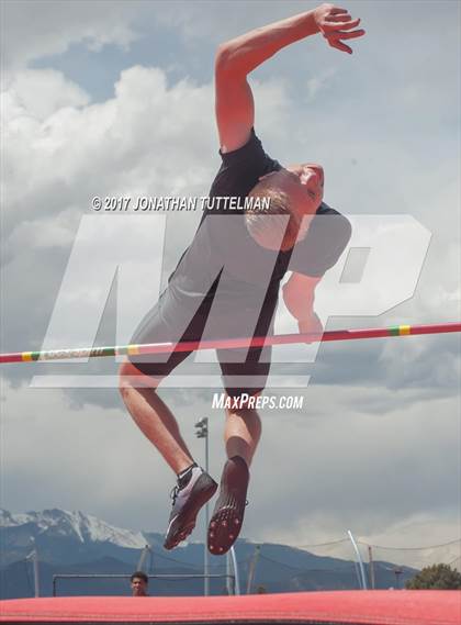 Thumbnail 2 in Doherty Spartan Invitational photogallery.